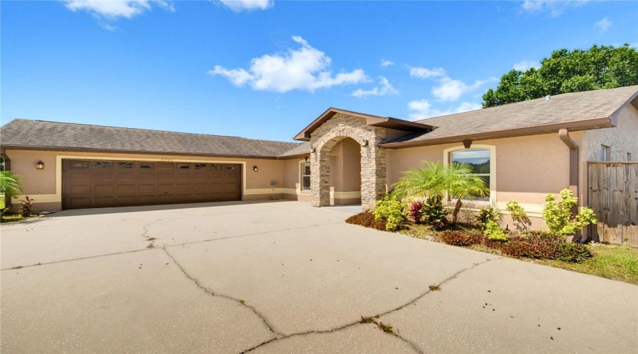 St Cloud, Florida 34772, 3 Bedroom Bedrooms, ,2 Bathroombathrooms,Residential,For Sale,Sweetheart,0,Mfrtb8538648