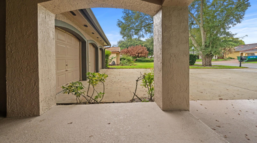 Orlando, Florida 32819, 4 Bedroom Bedrooms, ,3 Bathroombathrooms,Residential,For Sale,Pinemount,0,Mfro6428324