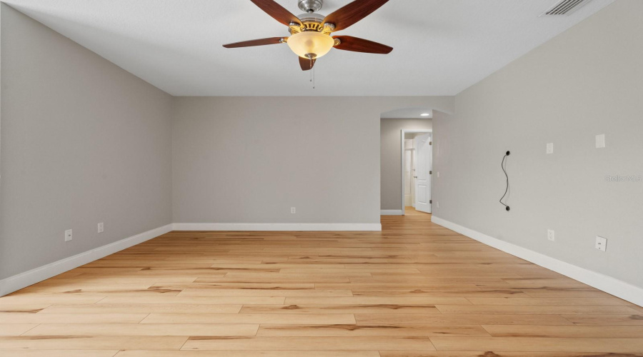 Orlando, Florida 32819, 4 Bedroom Bedrooms, ,3 Bathroombathrooms,Residential,For Sale,Pinemount,0,Mfro6428324