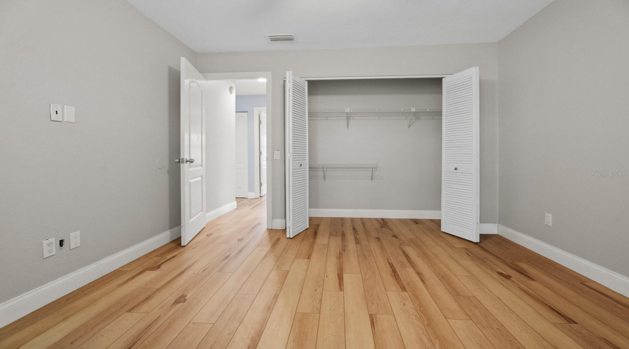 Orlando, Florida 32819, 4 Bedroom Bedrooms, ,3 Bathroombathrooms,Residential,For Sale,Pinemount,0,Mfro6428324