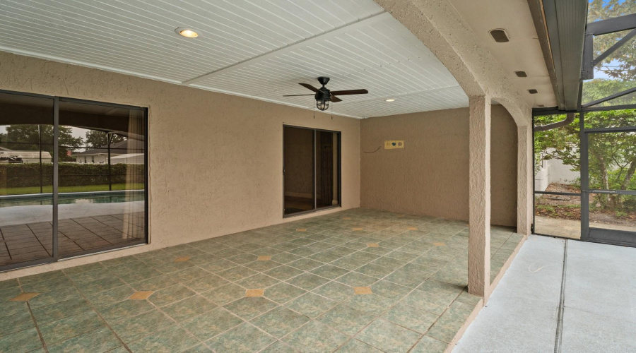 Orlando, Florida 32819, 4 Bedroom Bedrooms, ,3 Bathroombathrooms,Residential,For Sale,Pinemount,0,Mfro6428324