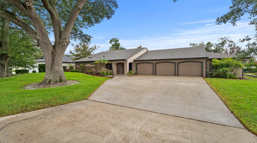Orlando, Florida 32819, 4 Bedroom Bedrooms, ,3 Bathroombathrooms,Residential,For Sale,Pinemount,0,Mfro6428324