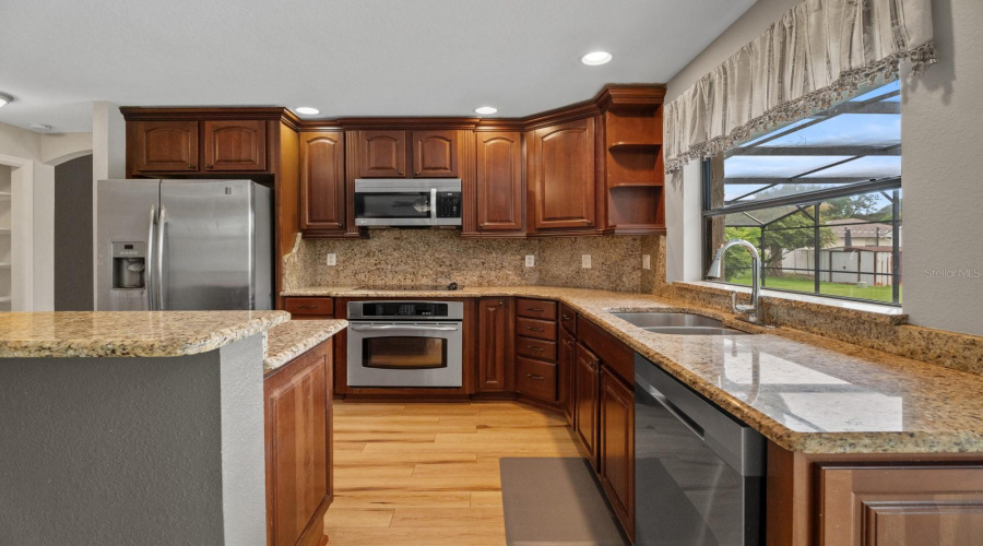 Orlando, Florida 32819, 4 Bedroom Bedrooms, ,3 Bathroombathrooms,Residential,For Sale,Pinemount,0,Mfro6428324