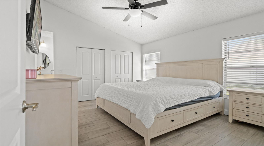Tampa, Florida 33624, 3 Bedroom Bedrooms, ,2 Bathroombathrooms,Residential,For Sale,Trowbridge,0,Mfrtb8529176