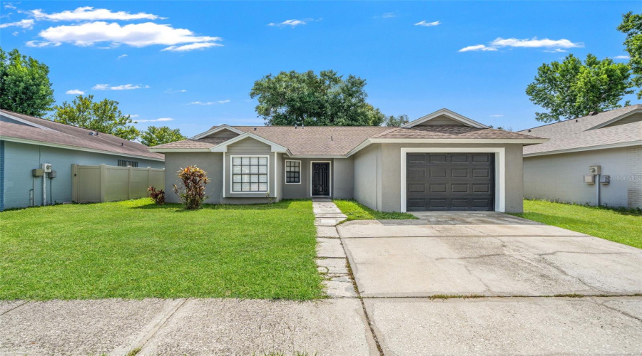 Tampa, Florida 33624, 3 Bedroom Bedrooms, ,2 Bathroombathrooms,Residential,For Sale,Trowbridge,0,Mfrtb8529176