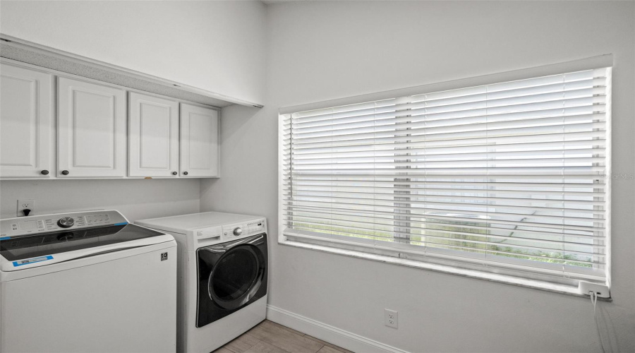 Tampa, Florida 33624, 3 Bedroom Bedrooms, ,2 Bathroombathrooms,Residential,For Sale,Trowbridge,0,Mfrtb8529176