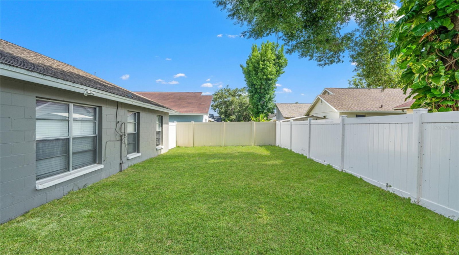 Tampa, Florida 33624, 3 Bedroom Bedrooms, ,2 Bathroombathrooms,Residential,For Sale,Trowbridge,0,Mfrtb8529176