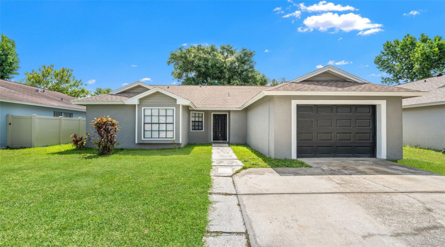 Tampa, Florida 33624, 3 Bedroom Bedrooms, ,2 Bathroombathrooms,Residential,For Sale,Trowbridge,0,Mfrtb8529176