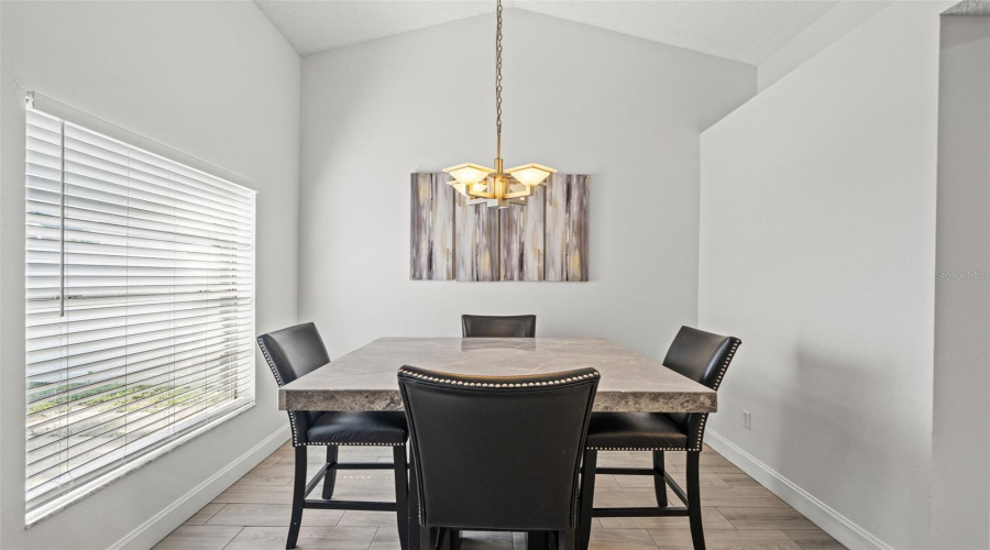Tampa, Florida 33624, 3 Bedroom Bedrooms, ,2 Bathroombathrooms,Residential,For Sale,Trowbridge,0,Mfrtb8529176