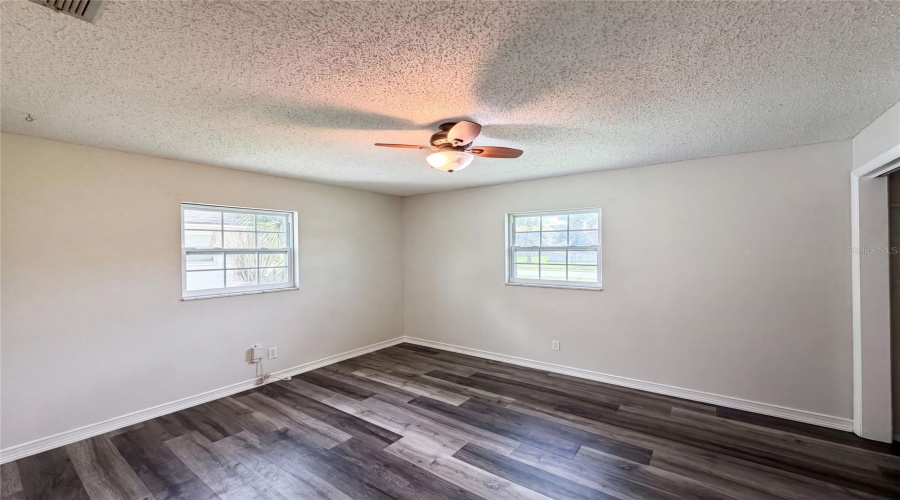 Lakeland, Florida 33801, 3 Bedroom Bedrooms, ,2 Bathroombathrooms,Residential,For Sale,Lori,0,Mfro6423651
