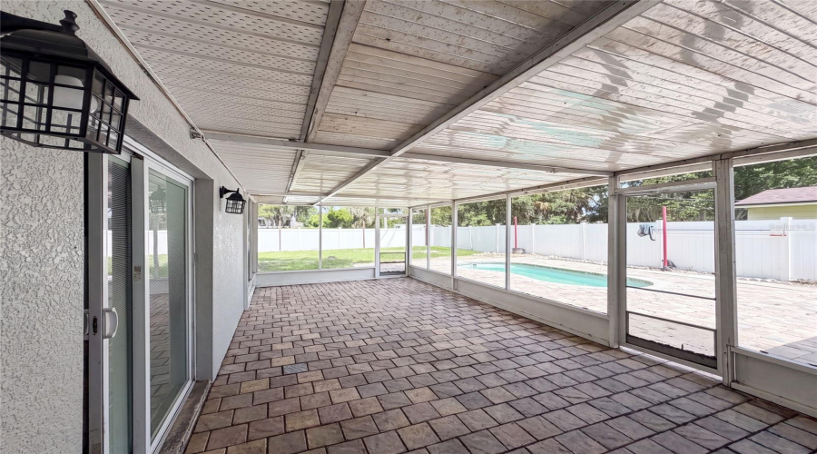 Lakeland, Florida 33801, 3 Bedroom Bedrooms, ,2 Bathroombathrooms,Residential,For Sale,Lori,0,Mfro6423651