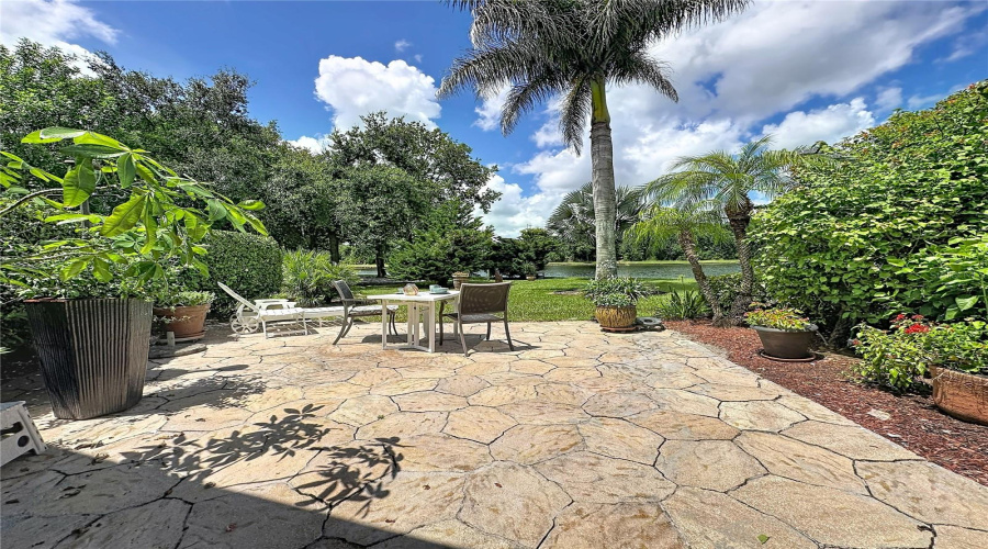 Bradenton, Florida 34212, 4 Bedroom Bedrooms, ,3 Bathroombathrooms,Residential,For Sale,169Th,0,Mfra4702638
