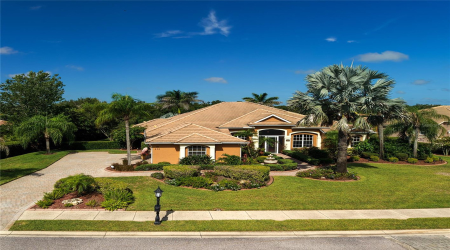 Bradenton, Florida 34212, 4 Bedroom Bedrooms, ,3 Bathroombathrooms,Residential,For Sale,169Th,0,Mfra4702638