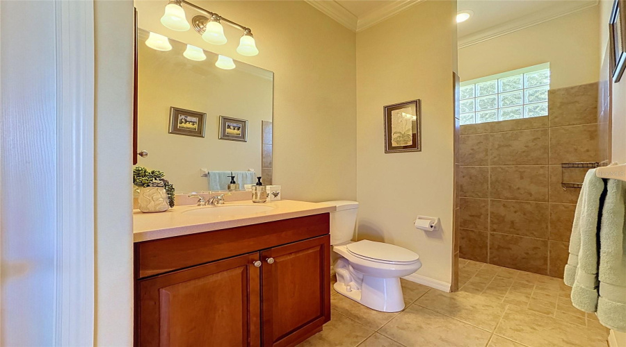 Bradenton, Florida 34212, 4 Bedroom Bedrooms, ,3 Bathroombathrooms,Residential,For Sale,169Th,0,Mfra4702638