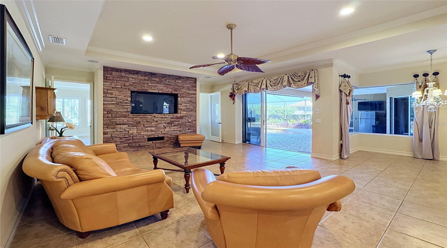 Bradenton, Florida 34212, 4 Bedroom Bedrooms, ,3 Bathroombathrooms,Residential,For Sale,169Th,0,Mfra4702638