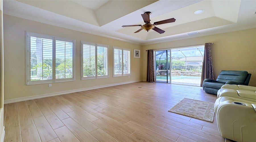 Bradenton, Florida 34212, 4 Bedroom Bedrooms, ,3 Bathroombathrooms,Residential,For Sale,169Th,0,Mfra4702638