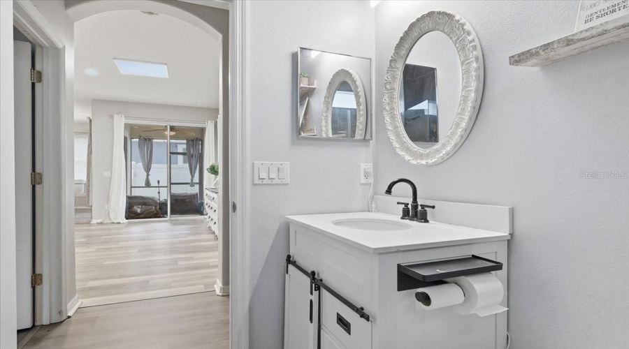 Windermere, Florida 34786, 5 Bedroom Bedrooms, ,3 Bathroombathrooms,Residential,For Sale,Blue Major,0,Mfro6359496