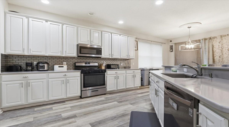 Windermere, Florida 34786, 5 Bedroom Bedrooms, ,3 Bathroombathrooms,Residential,For Sale,Blue Major,0,Mfro6359496