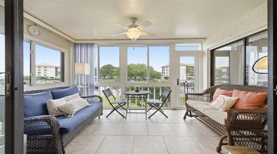 Tarpon Springs, Florida 34689, 2 Bedroom Bedrooms, ,2 Bathroombathrooms,Residential,For Sale,Mariner,0,Mfrtb8510783