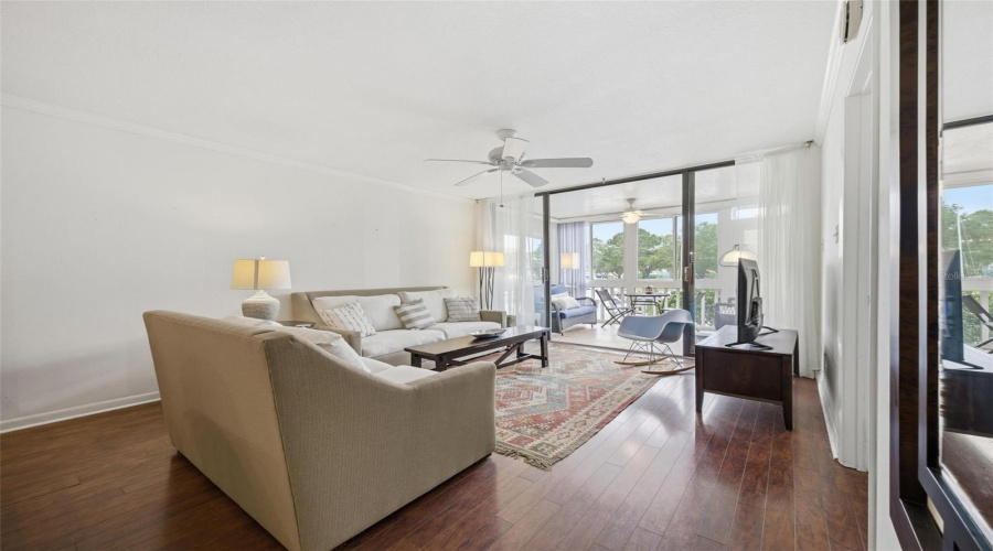 Tarpon Springs, Florida 34689, 2 Bedroom Bedrooms, ,2 Bathroombathrooms,Residential,For Sale,Mariner,0,Mfrtb8510783