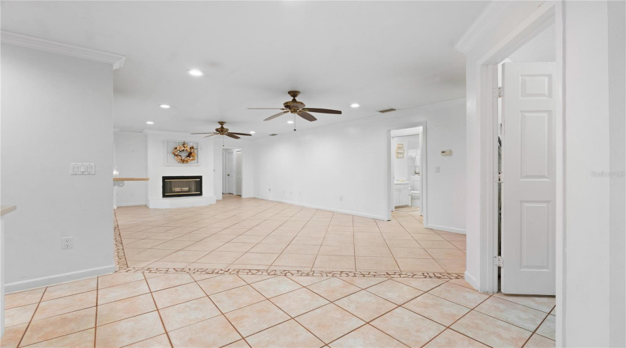 Bradenton, Florida 34208, 5 Bedroom Bedrooms, ,3 Bathroombathrooms,Residential,For Sale,29Th,0,Mfro6375044