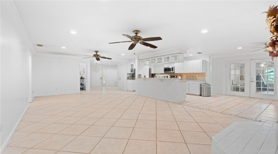 Bradenton, Florida 34208, 5 Bedroom Bedrooms, ,3 Bathroombathrooms,Residential,For Sale,29Th,0,Mfro6375044