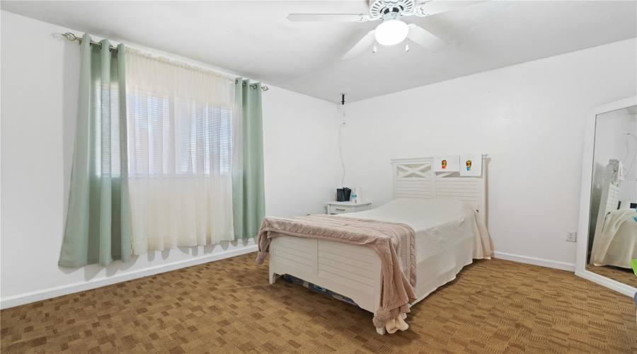 Bradenton, Florida 34208, 5 Bedroom Bedrooms, ,3 Bathroombathrooms,Residential,For Sale,29Th,0,Mfro6375044