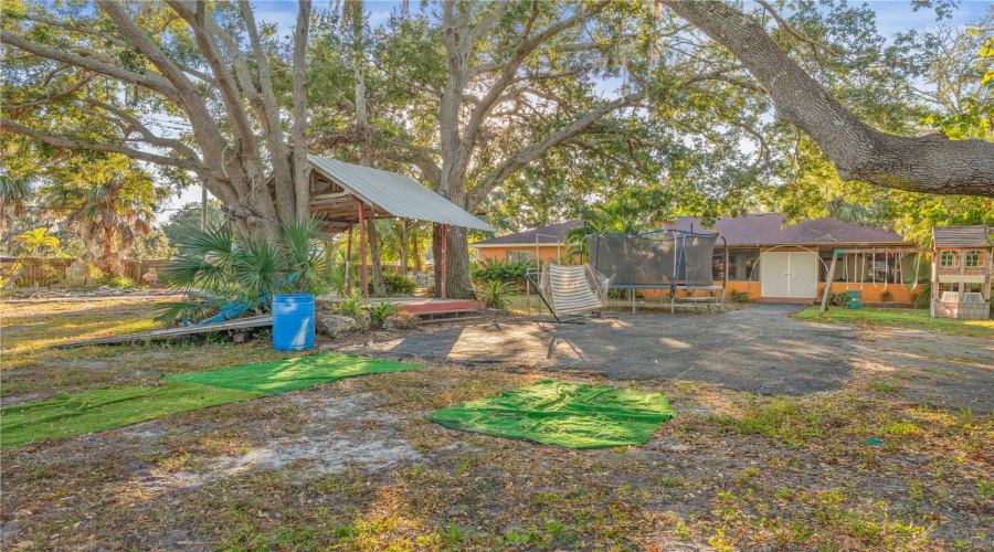 Bradenton, Florida 34208, 5 Bedroom Bedrooms, ,3 Bathroombathrooms,Residential,For Sale,29Th,0,Mfro6375044