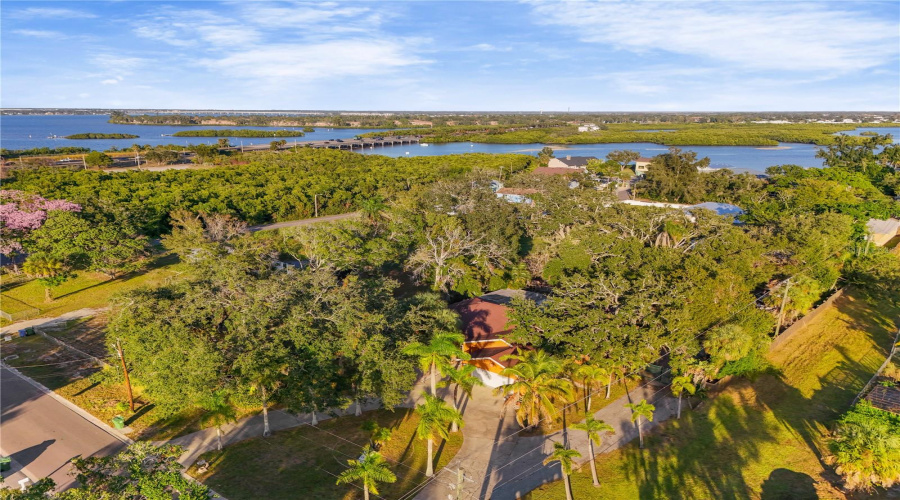 Bradenton, Florida 34208, 5 Bedroom Bedrooms, ,3 Bathroombathrooms,Residential,For Sale,29Th,0,Mfro6375044