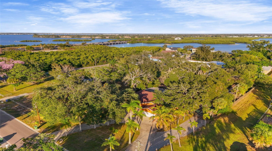 Bradenton, Florida 34208, 5 Bedroom Bedrooms, ,3 Bathroombathrooms,Residential,For Sale,29Th,0,Mfro6375044