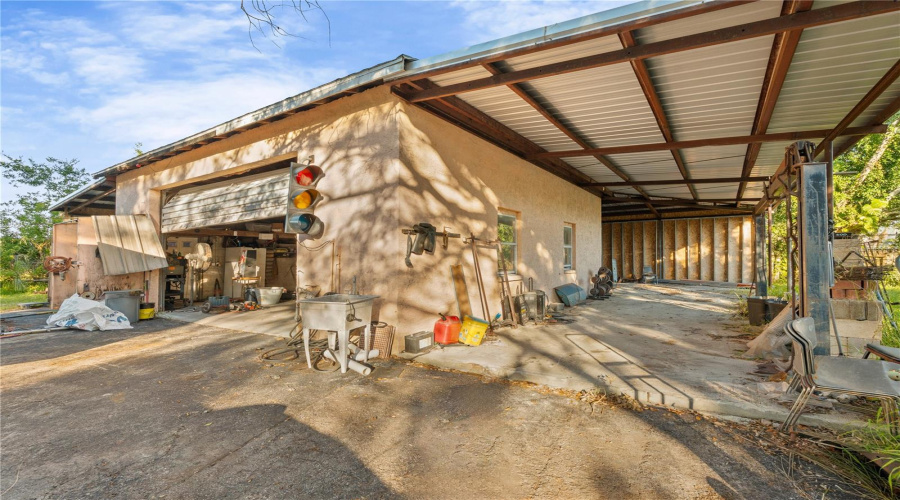 Bradenton, Florida 34208, 5 Bedroom Bedrooms, ,3 Bathroombathrooms,Residential,For Sale,29Th,0,Mfro6375044
