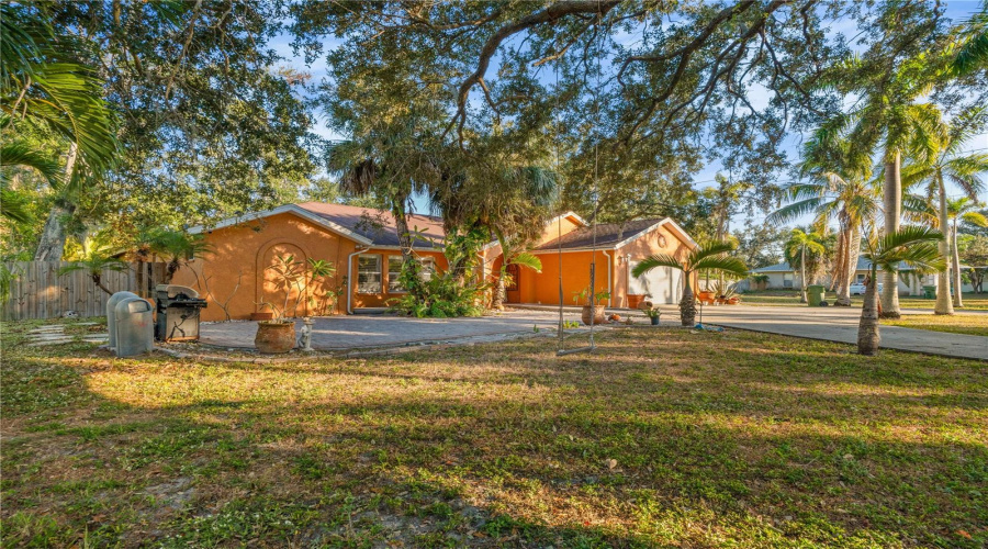 Bradenton, Florida 34208, 5 Bedroom Bedrooms, ,3 Bathroombathrooms,Residential,For Sale,29Th,0,Mfro6375044