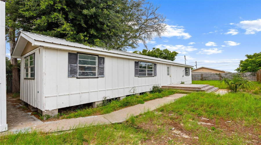 Panama City Beach, Florida 32413, 2 Bedroom Bedrooms, ,1 Bathroombathrooms,Residential,For Sale,Sunset,0,Mfrtb8522776