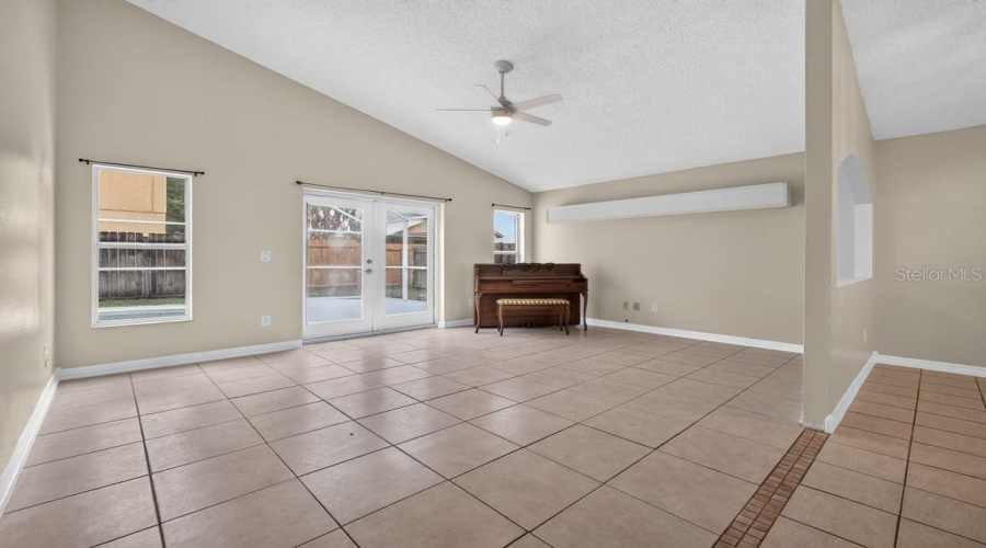 Apopka, Florida 32712, 4 Bedroom Bedrooms, ,2 Bathroombathrooms,Residential,For Sale,Abbey Hollow,0,Mfro6429689