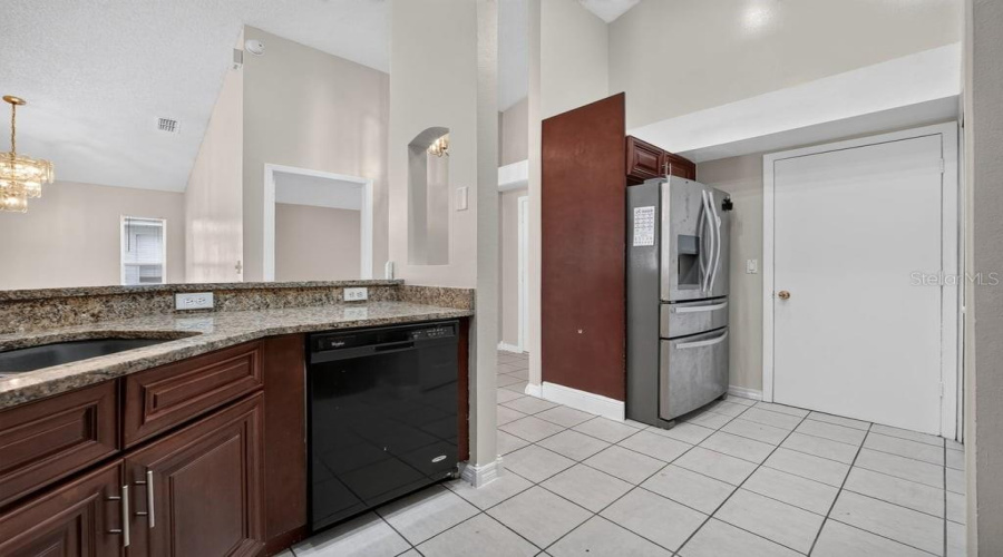 Apopka, Florida 32712, 4 Bedroom Bedrooms, ,2 Bathroombathrooms,Residential,For Sale,Abbey Hollow,0,Mfro6429689