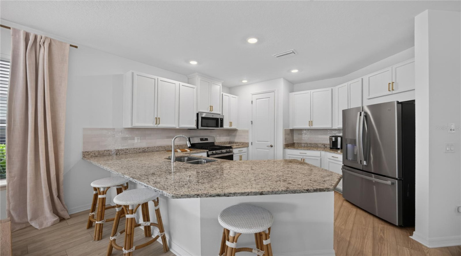Nokomis, Florida 34275, 5 Bedroom Bedrooms, ,3 Bathroombathrooms,Residential,For Sale,Shady Palms,0,Mfra4702633