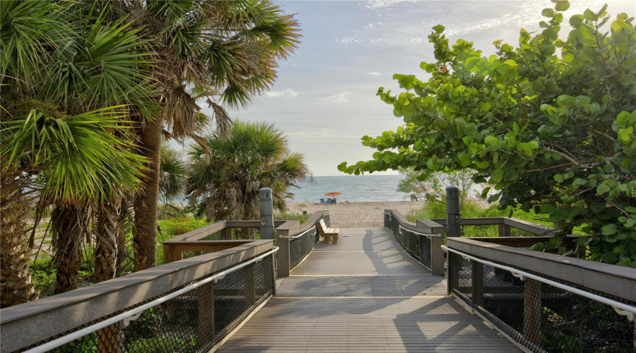 Nokomis, Florida 34275, 5 Bedroom Bedrooms, ,3 Bathroombathrooms,Residential,For Sale,Shady Palms,0,Mfra4702633