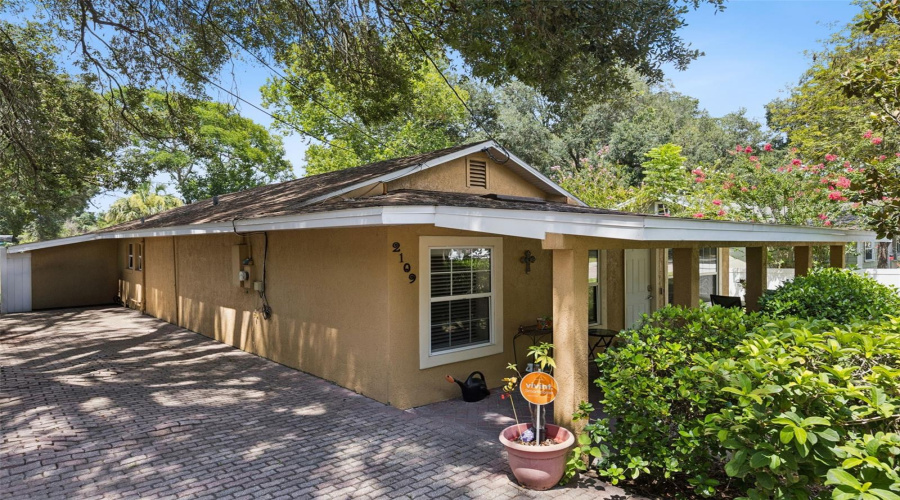 Orlando, Florida 32806, 3 Bedroom Bedrooms, ,2 Bathroombathrooms,Residential,For Sale,Grant,0,Mfro6428161