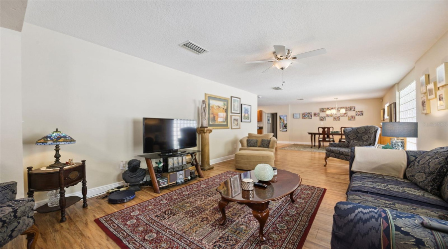 Orlando, Florida 32806, 3 Bedroom Bedrooms, ,2 Bathroombathrooms,Residential,For Sale,Grant,0,Mfro6428161