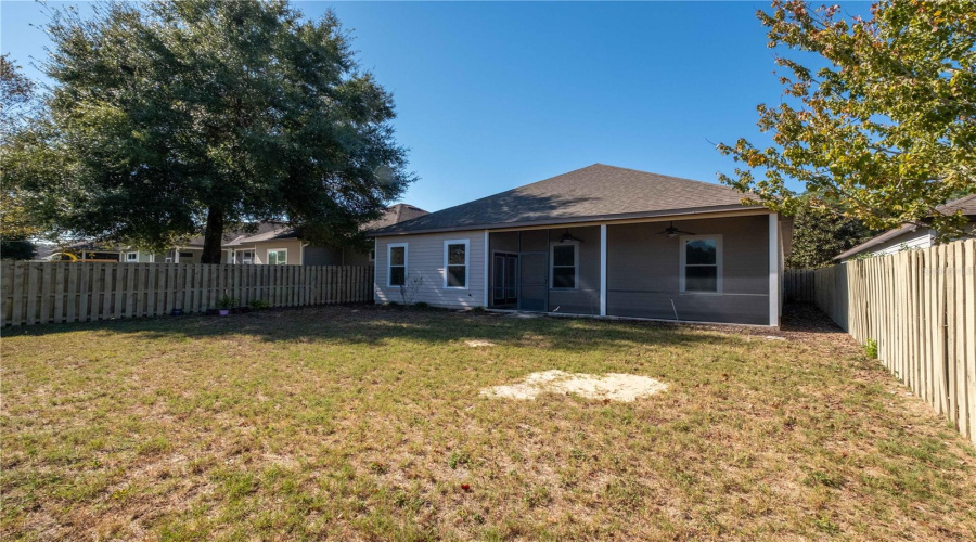 Gainesville, Florida 32608, 3 Bedroom Bedrooms, ,2 Bathroombathrooms,Residential,For Sale,80Th,0,Mfrgc540315