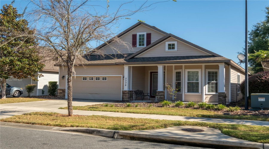 Gainesville, Florida 32608, 3 Bedroom Bedrooms, ,2 Bathroombathrooms,Residential,For Sale,80Th,0,Mfrgc540315