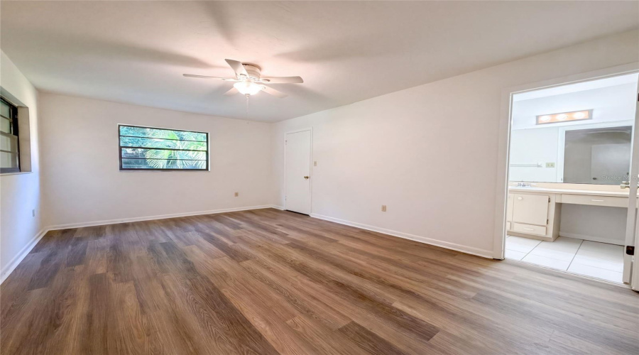 Gainesville, Florida 32606, 3 Bedroom Bedrooms, ,2 Bathroombathrooms,Residential,For Sale,29Th,0,Mfro6434007