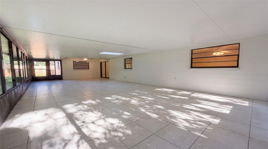Gainesville, Florida 32606, 3 Bedroom Bedrooms, ,2 Bathroombathrooms,Residential,For Sale,29Th,0,Mfro6434007