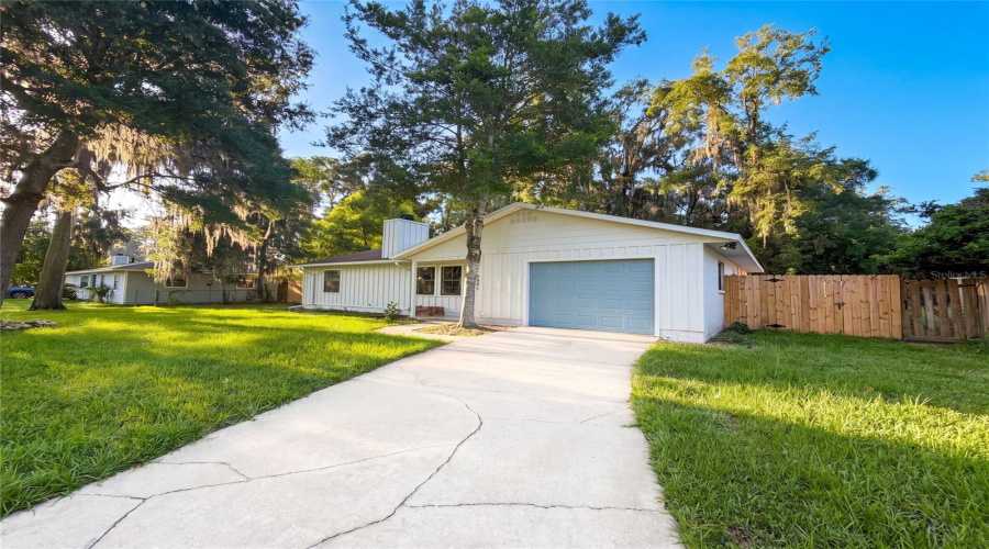 Gainesville, Florida 32606, 3 Bedroom Bedrooms, ,2 Bathroombathrooms,Residential,For Sale,29Th,0,Mfro6434007