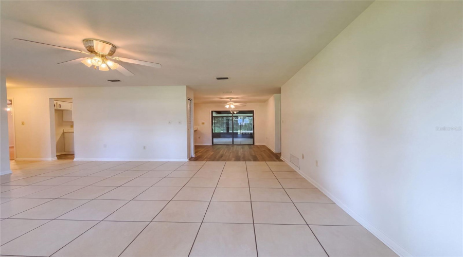 Gainesville, Florida 32606, 3 Bedroom Bedrooms, ,2 Bathroombathrooms,Residential,For Sale,29Th,0,Mfro6434007