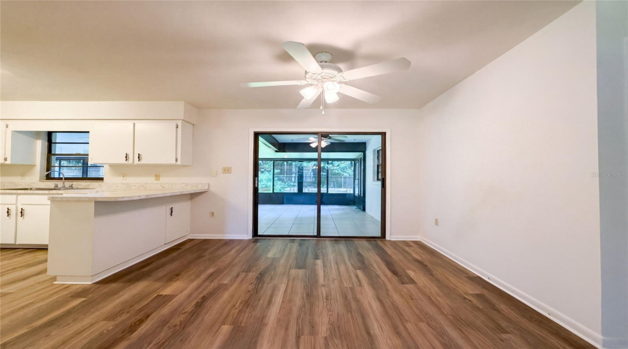 Gainesville, Florida 32606, 3 Bedroom Bedrooms, ,2 Bathroombathrooms,Residential,For Sale,29Th,0,Mfro6434007
