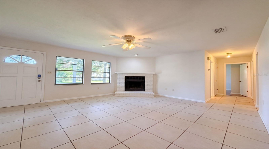 Gainesville, Florida 32606, 3 Bedroom Bedrooms, ,2 Bathroombathrooms,Residential,For Sale,29Th,0,Mfro6434007