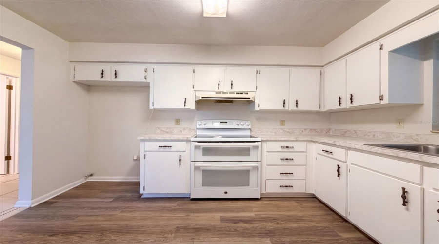 Gainesville, Florida 32606, 3 Bedroom Bedrooms, ,2 Bathroombathrooms,Residential,For Sale,29Th,0,Mfro6434007