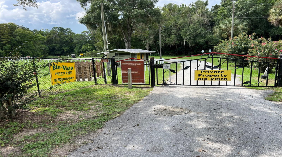 Dunnellon, Florida 34432, 3 Bedroom Bedrooms, ,2 Bathroombathrooms,Residential,For Sale,108Th,0,Mfrtb8535133