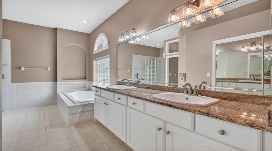 Ormond Beach, Florida 32174, 4 Bedroom Bedrooms, ,4 Bathroombathrooms,Residential,For Sale,Mayo,0,Mfrfc318362